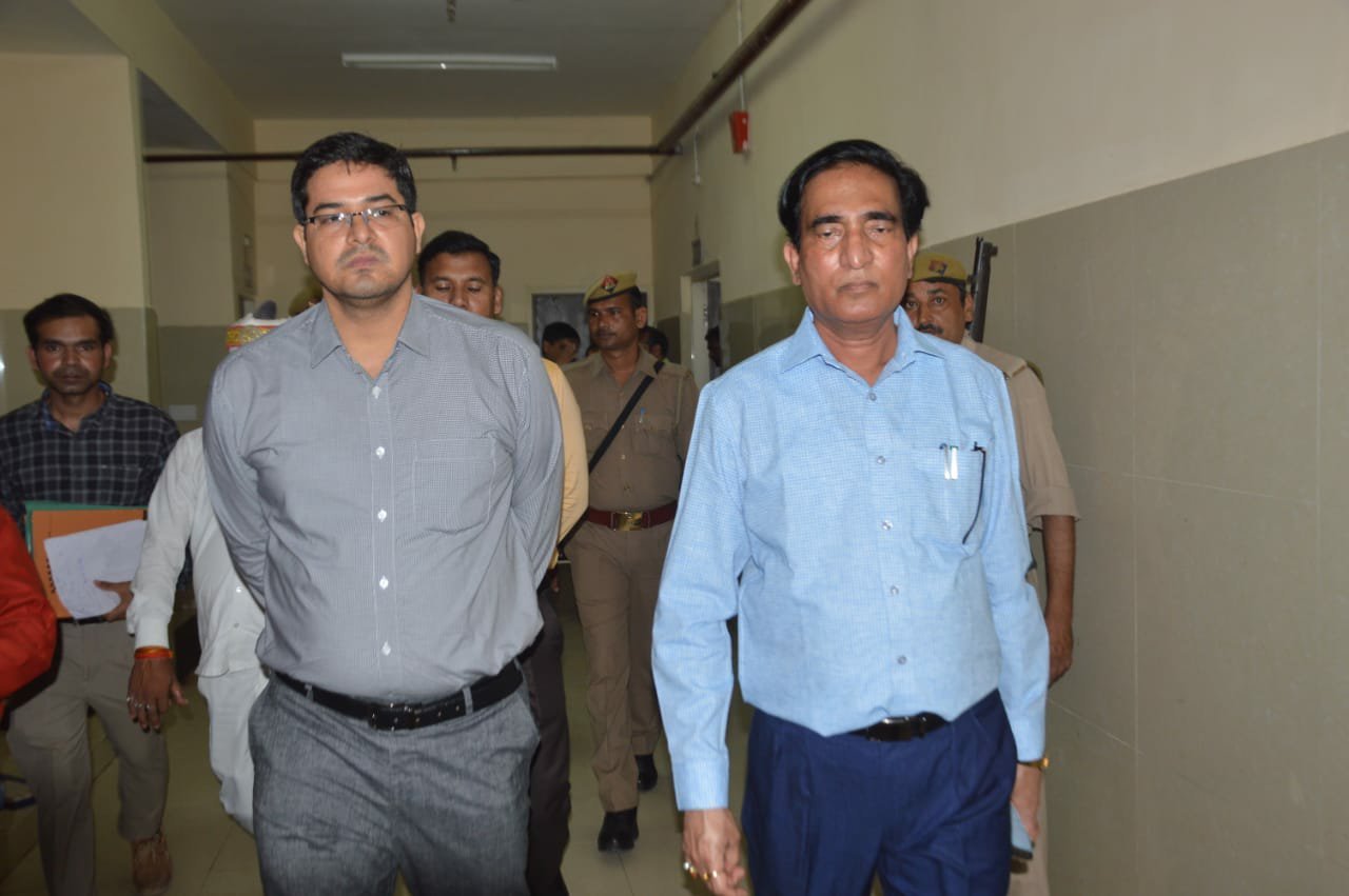 जिलाधिकारी ने जिला चिकित्सालय का औचक निरीक्षण कर दिए सख्त निर्देश | New India Times