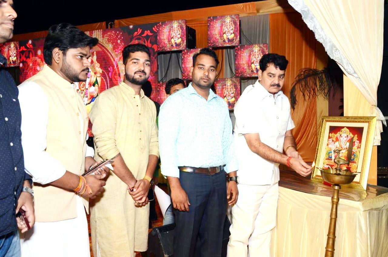 उपजा प्रदेश उपाध्यक्ष ने दीप प्रज्वलित कर किया डांडिया नाइट का शुभारंभ 2 उपजा प्रदेश उपाध्यक्ष ने दीप प्रज्वलित कर किया डांडिया नाइट का शुभारंभ | New India Times