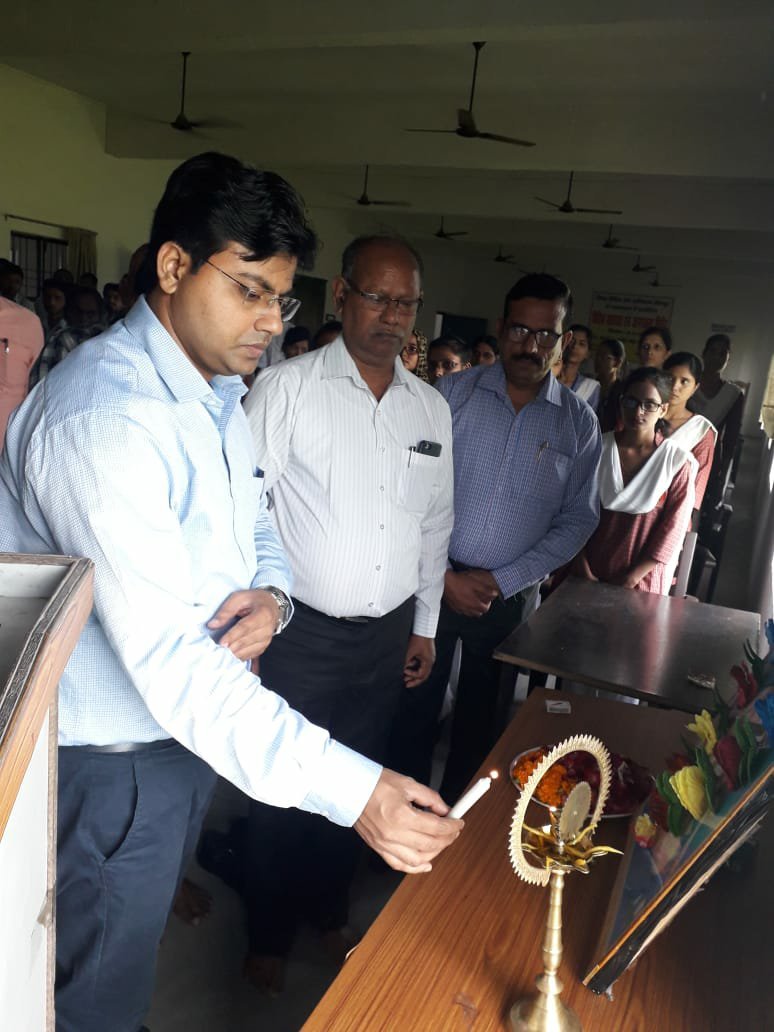 विधिक साक्षरतादिवस के अवसर पर पर्यावरण संरक्षण के प्रति लोगों को किया गया जागरूक | New India Times