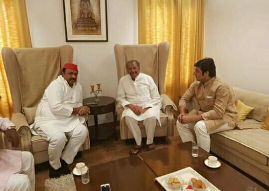 समाजवादियों ने भी कांग्रेस पार्टी को जिताने का लिया संकल्प | New India Times