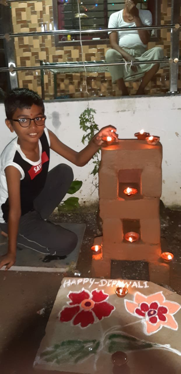 किलों के सांकेतिक निर्माण से मिल रहा है लोकतंत्र के सशक्तीकरण को बल, सरकार द्वारा छत्रपती शिवाजी महाराज के किलों को लीज पर देने के फ़ैसले की हो रही है आलोचना | New India Times