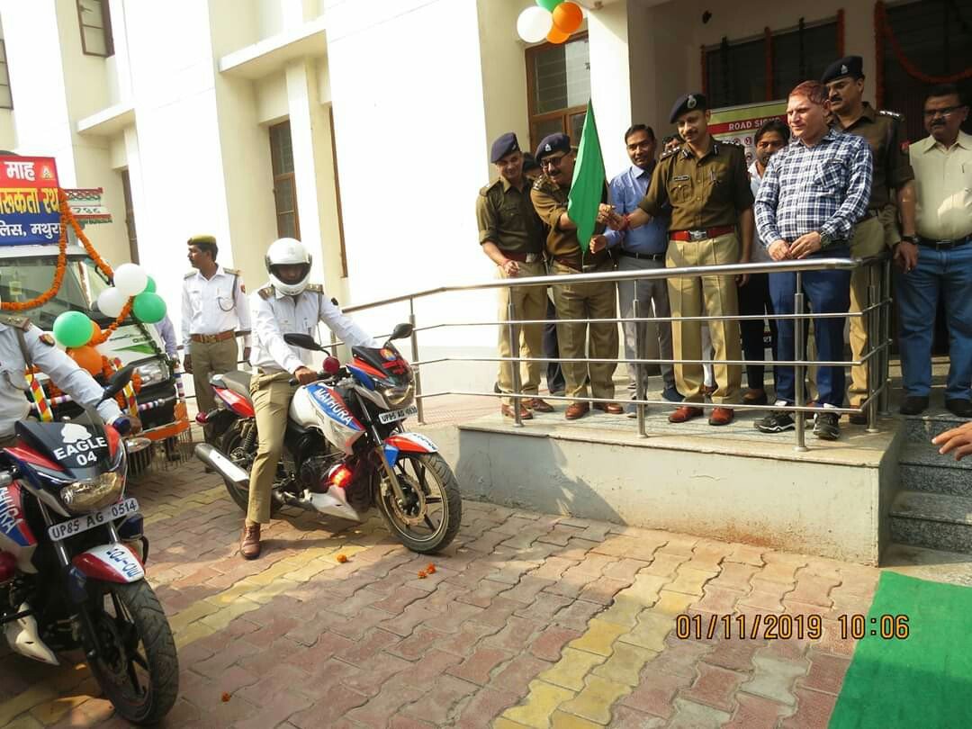 मथुरा में यातायात माह का हुआ शुभारंभ | New India Times
