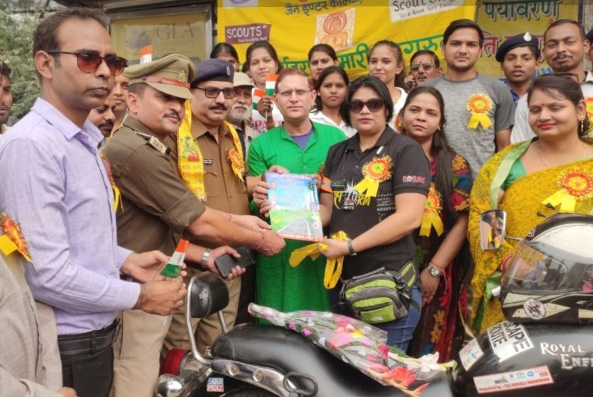 जागरूकता कैंप में यातायात नियमों के प्रति लोगों को किया गया जागरूक | New India Times