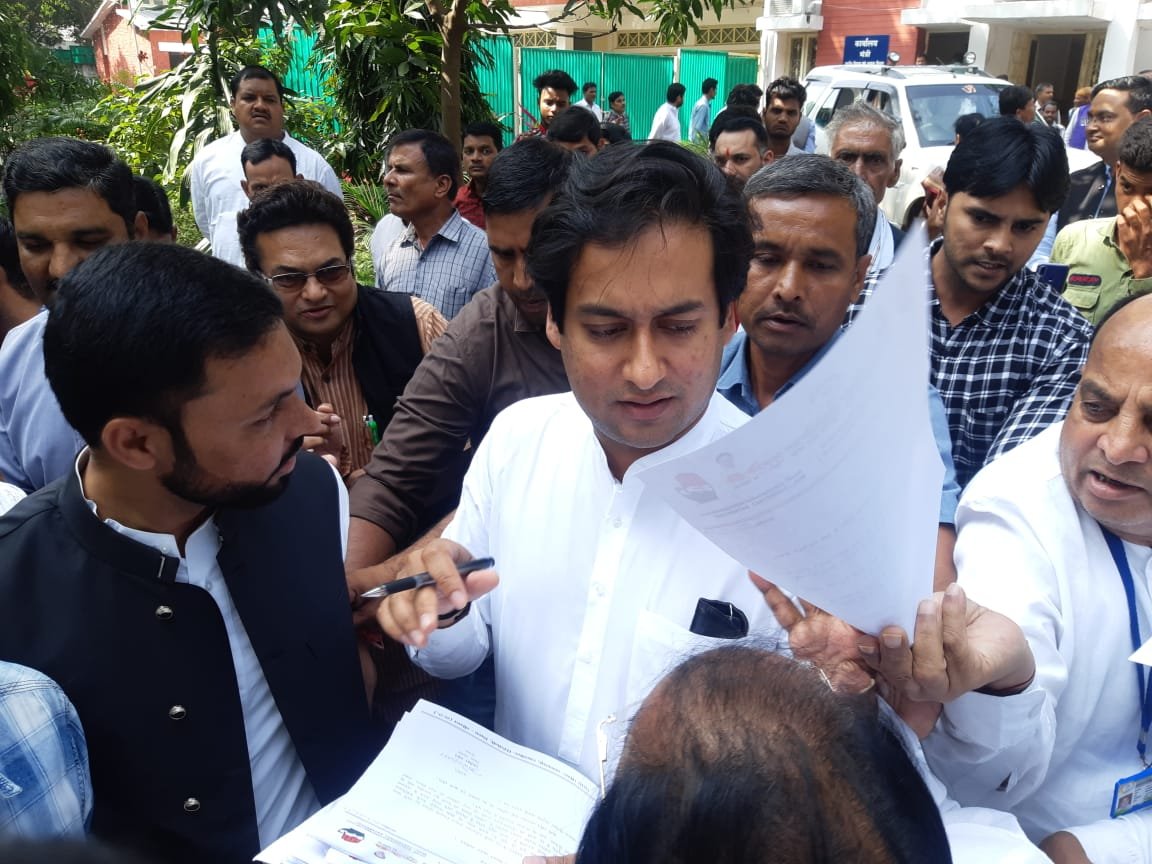 वार्ड परिसीमन को लेकर बुरहानपुर के युवा कांग्रेसी नेता नूर क़ाज़ी ने की भोपाल में पूर्व मुख्यमंत्री दिग्विजयसिंह एवं नगरीय प्रशासन मंत्री जय वर्धन सिंह से मुलाकात | New India Times