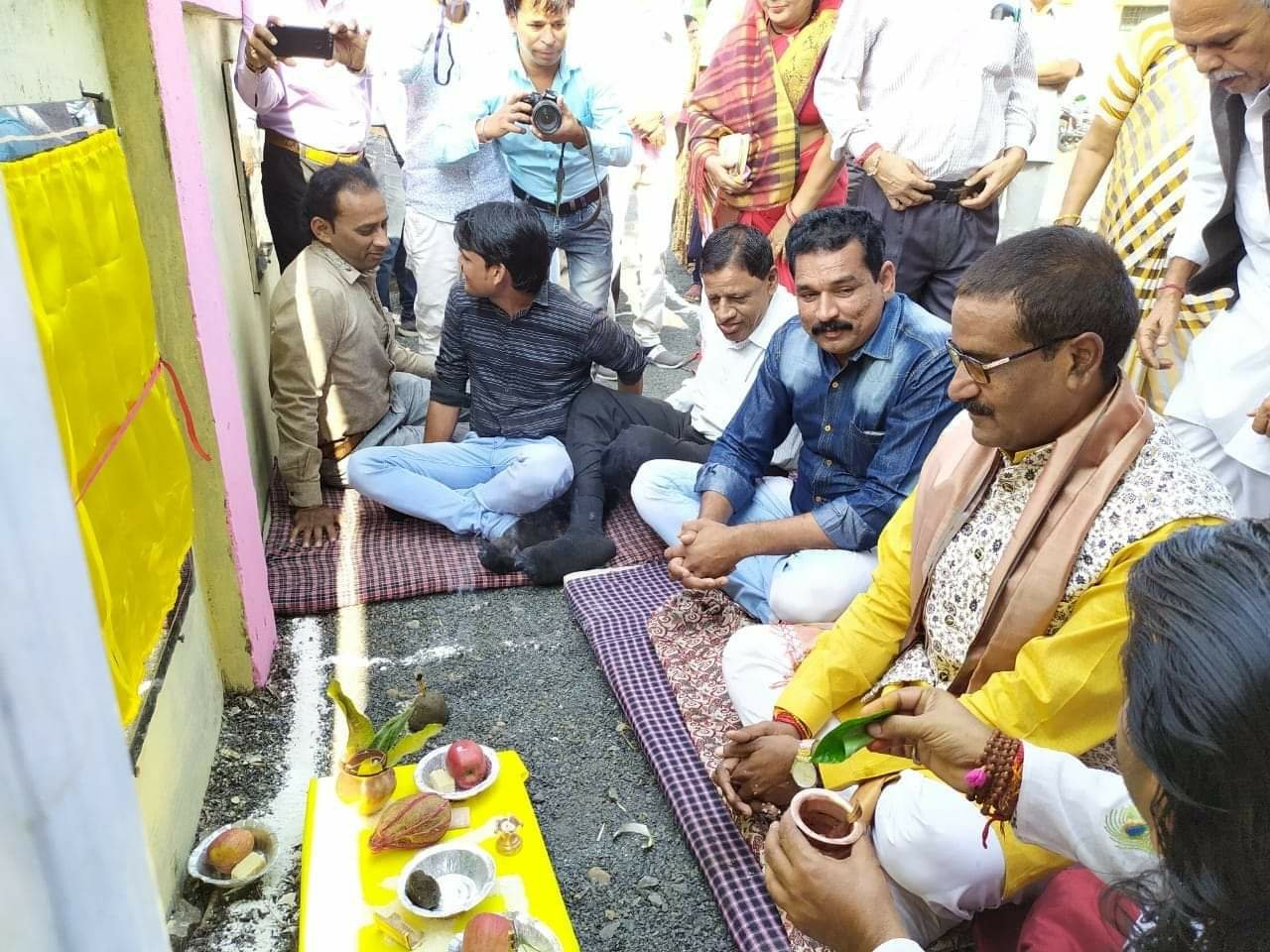 हालात बदलने हैं तो शिक्षा के लिए युद्ध जरूरी है: मंत्री हर्ष यादव 3 हालात बदलने हैं तो शिक्षा के लिए युद्ध जरूरी है: मंत्री हर्ष यादव | New India Times