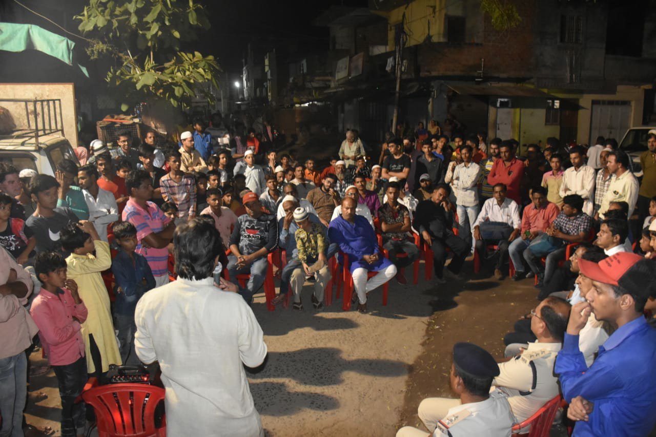 मेघनगर पुलिस ने लगाई जन चौपाल, कहा फिजा बिगाड़ने वालों पर होगी सख्त कार्रवाई 3 मेघनगर पुलिस ने लगाई जन चौपाल, कहा फिजा बिगाड़ने वालों पर होगी सख्त कार्रवाई | New India Times