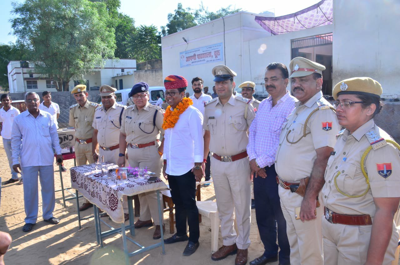 पंकज सुराणा ने पुलिस एवं समाज के संयुक्त प्रयास से संचालित "आपणी पाठशाला" को भेंट की वैन 2 पंकज सुराणा ने पुलिस एवं समाज के संयुक्त प्रयास से संचालित "आपणी पाठशाला" को भेंट की वैन | New India Times