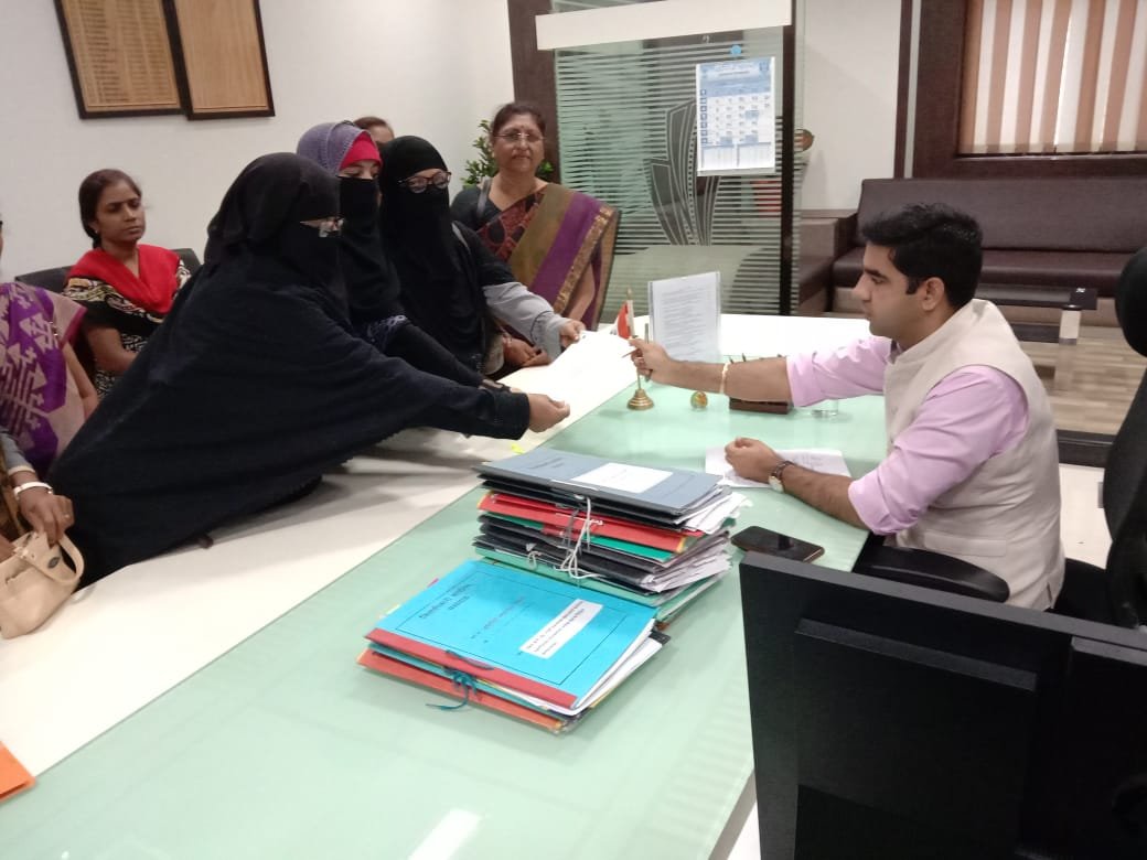 जमाअत ए इस्लामी हिंद के न्याय और समान विभाग ने हैदराबाद की घटना को लेकर धरना-प्रदर्शन कर जिलाधिकारी को सौंपा ज्ञापन | New India Times