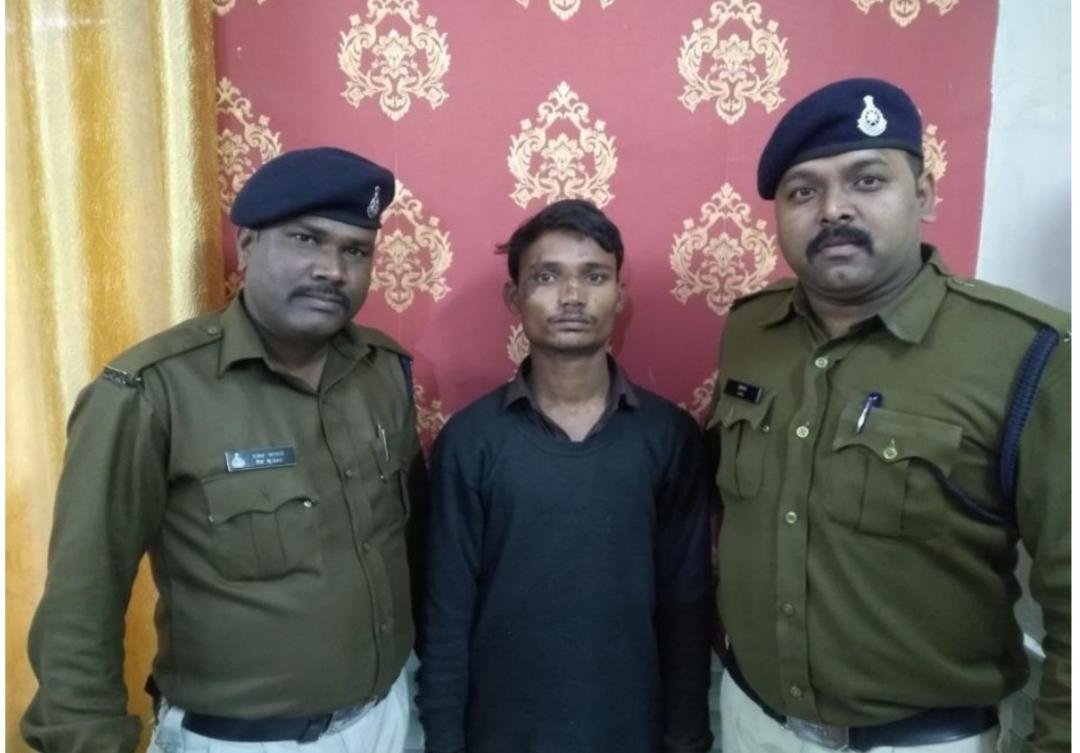 बैरागढ़ पुलिस एक मोबाइल चोर को गिरफ्तार कर किया 9 मोबाइल बरामद | New India Times