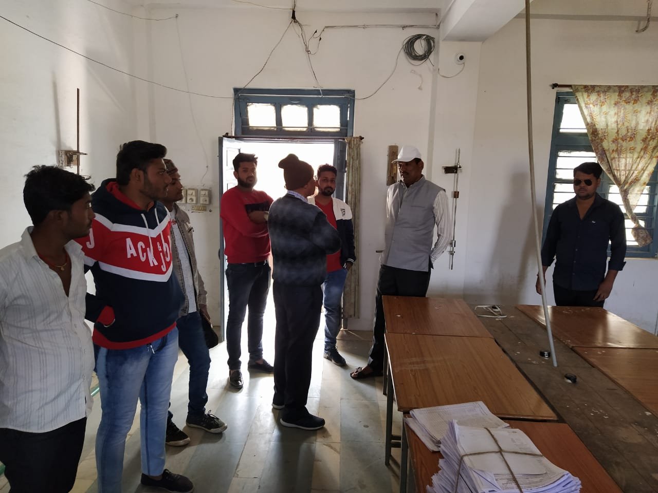 नेहरू महाविधालय देवरी के जन भागीदारी अध्यक्ष ने किया औचक निरीक्षण, समस्याओं के शीघ्र निराकरण करवाने का दिया आश्वासन | New India Times