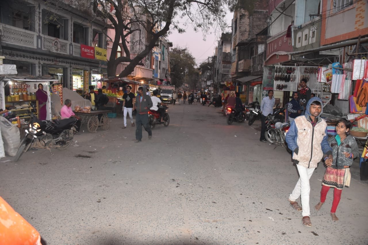 गरीबों के कंधों का सहारा लेकर भूमाफिया कब्जे की जमीनों को बचने का कर रहे हैं प्रयास, पीडब्ल्यूडी की जमीन भी है अतिक्रमणकारियों के कब्जे में | New India Times