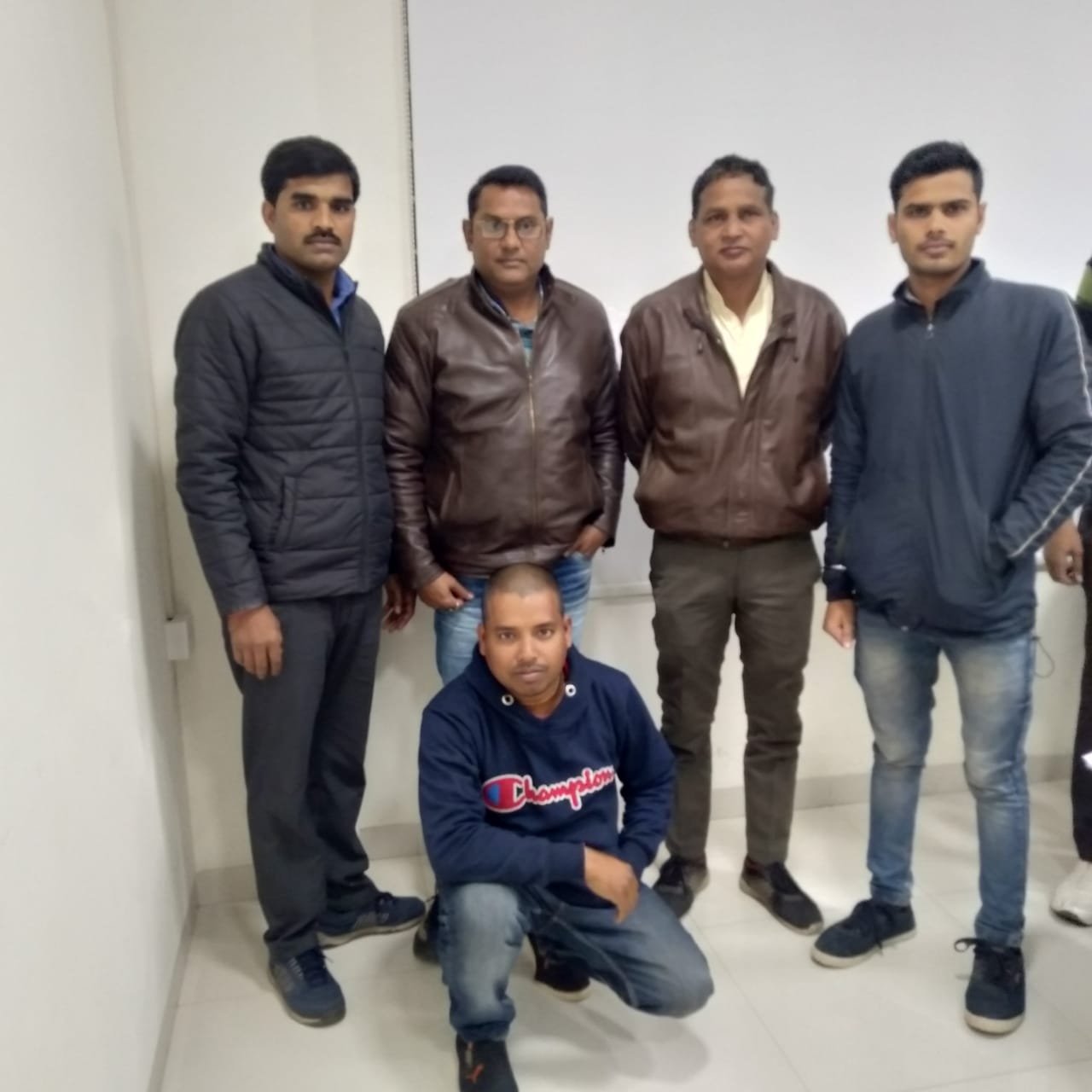 सायबर क्राइम ब्रांच भोपाल के द्वारा लुकचुप एप डाउनलोड कर लाइक एण्ड शेयर के नाम पर 15 लाख की धोखाधडी करने वाले आरोपी को किया गिरफ्तार | New India Times