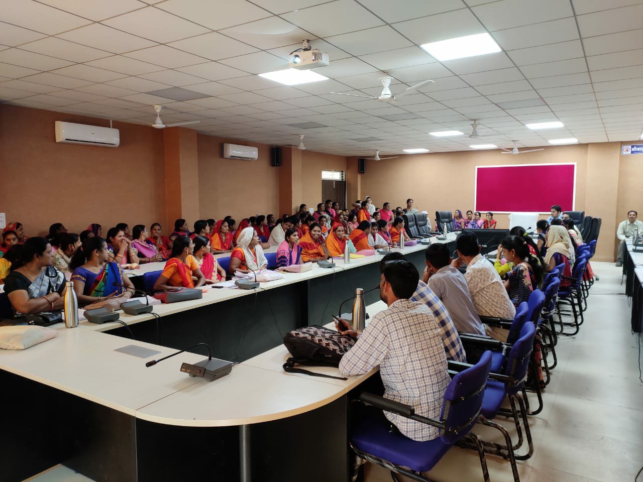 अनुविभागीय राजस्व अधिकारी की अध्यक्षता में राशन मित्र ऐप की दल वार बैठक संपन्न | New India Times