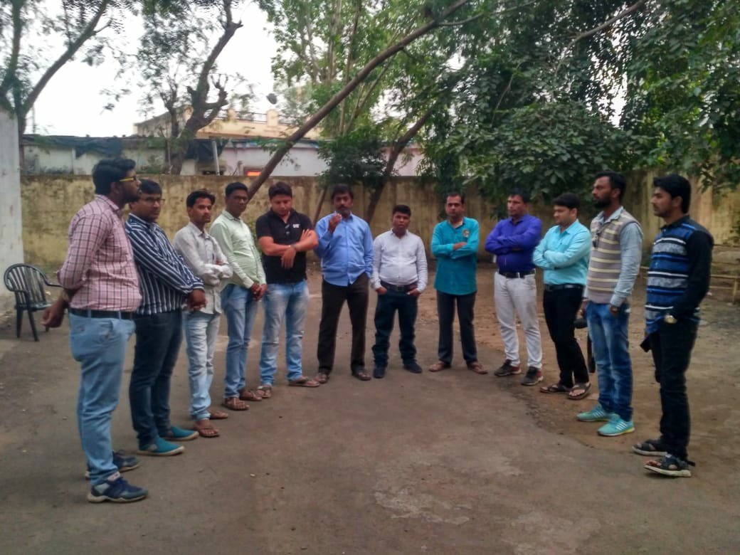 मध्यप्रदेश सरकार द्वारा पत्रकारों के खिलाफ दमनकारी नीति अपना कर पत्रकारों के कलम को रोकने की कोशिश के विरोध में कई पत्रकार संगठन आये आगे, की निंदा प्रस्ताव पारित | New India Times