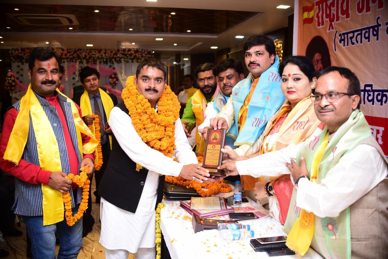 देश की उन्नति लिए खुदरा व्यापार बचाना जरूरी: मानवेंद्र पांडव | New India Times