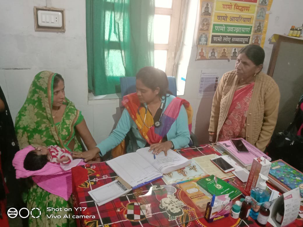 मेडिकल कैंप में आये दो बच्चों में गंभीर बीमारी पाये जाने पर किया जिला अस्पताल रेफर | New India Times