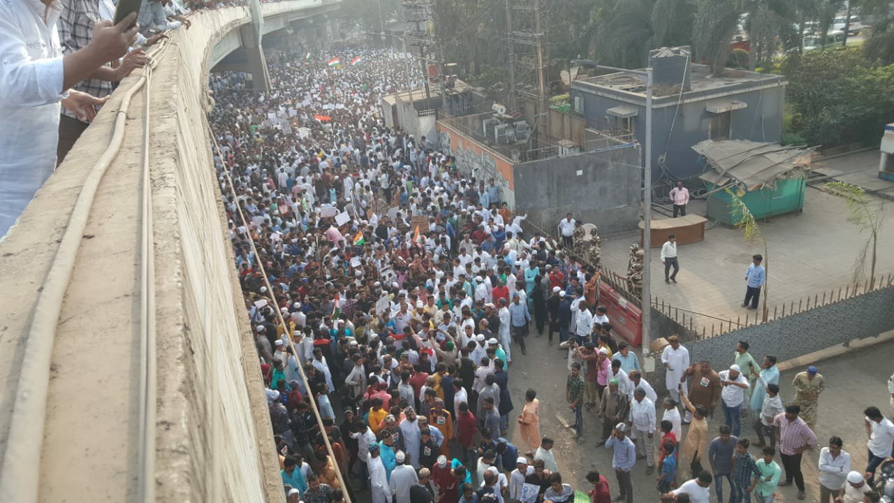 भिवंडी में सीएए व एनआरसी के विरोध डेढ़ लाख से अधिक लोगों ने सड़क पर उतर दर्ज कराया विरोध, प्रांत अधिकारी को सौंपा गया ज्ञापन | New India Times