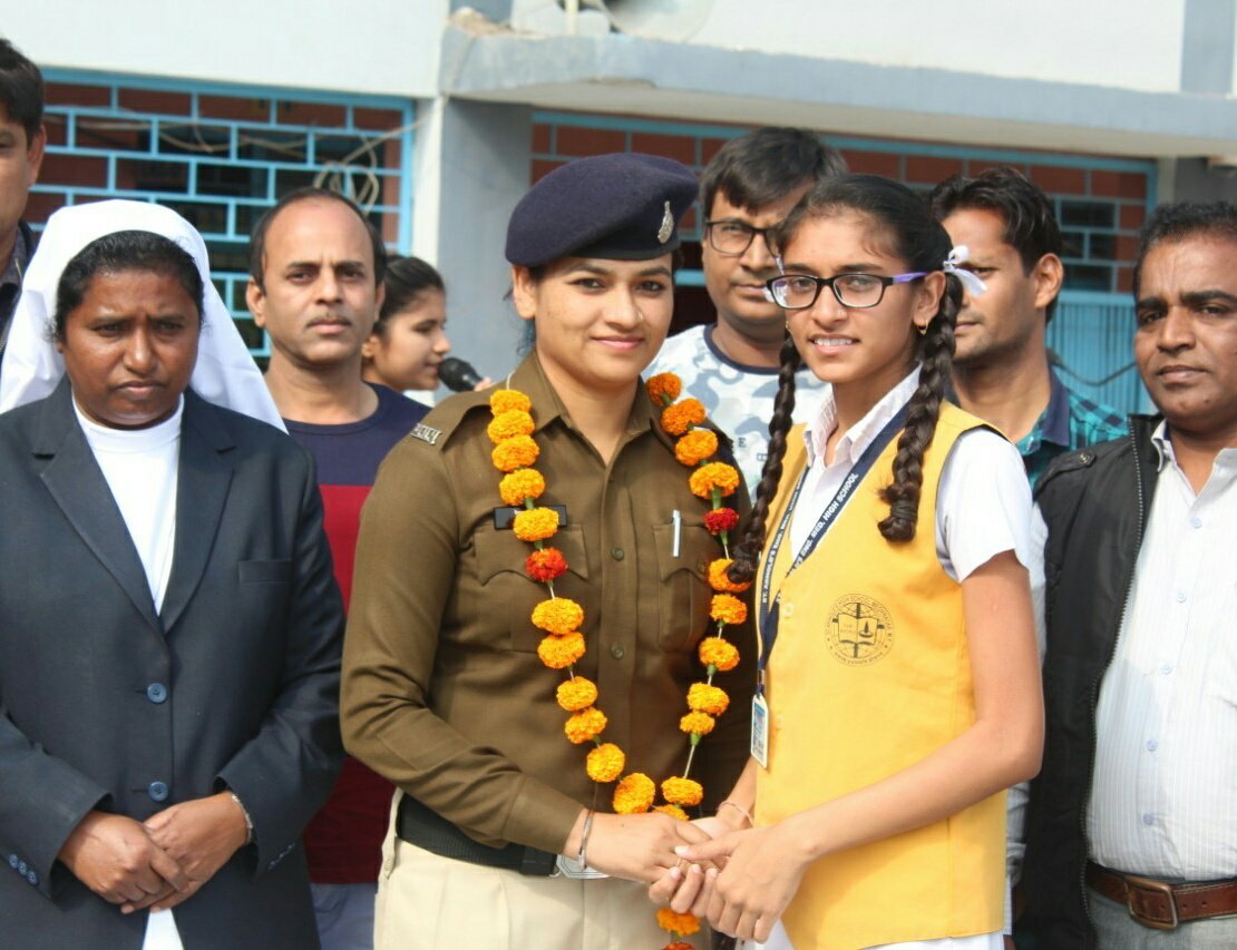 मेघनगर के सेंट अर्नाल्ड स्कूल प्रांगण में बड़े ही हर्षोल्लास के साथ मनाया गया क्रिसमस डे सप्ताह | New India Times