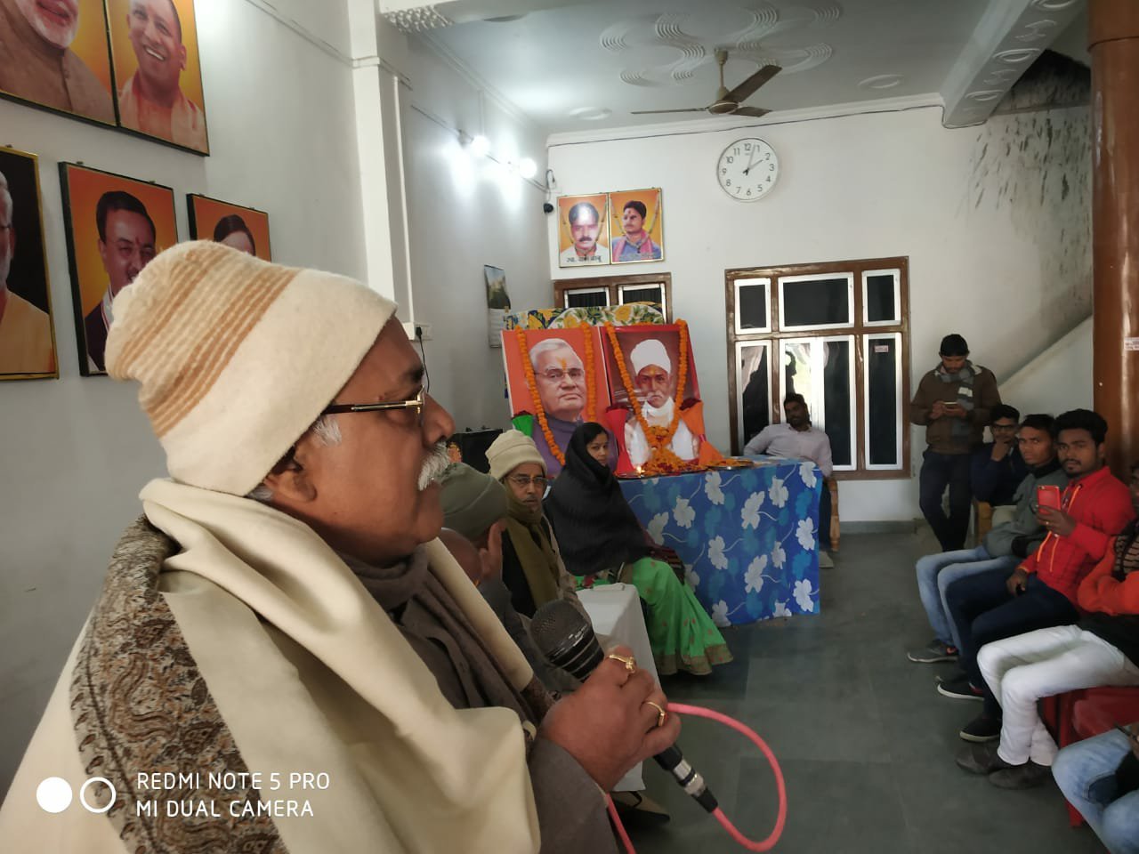 बड़े ही धूमधाम से मनाई गयी पूर्व प्रधानमंत्री स्व. अटल बिहारी बाजपेयी एवं पं. मदन मोहन मालवीय की जयंती | New India Times