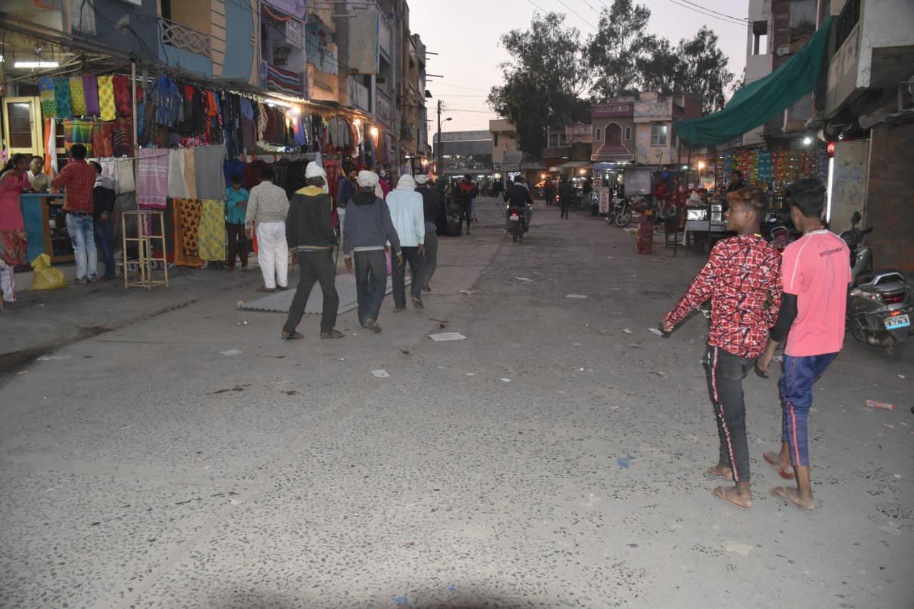 गरीबों के कंधों का सहारा लेकर भूमाफिया कब्जे की जमीनों को बचने का कर रहे हैं प्रयास, पीडब्ल्यूडी की जमीन भी है अतिक्रमणकारियों के कब्जे में | New India Times