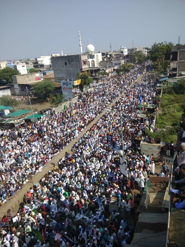 सीएए व एनआरसी को लेकर जमियत उलमा ए हिंद के बैनर तले धुले शहर में लाखों लोगों ने किया विरोध-प्रदर्शन, जमीयत उलमा ने की सीएए और एनआरसी वापसी की मांग,कहा तोड़फोड़, हिंसा गैरकानूनी और शरीयत विरोधी 2 सीएए व एनआरसी को लेकर जमियत उलमा ए हिंद के बैनर तले धुले शहर में लाखों लोगों ने किया विरोध-प्रदर्शन, जमीयत उलमा ने की सीएए और एनआरसी वापसी की मांग,कहा तोड़फोड़, हिंसा गैरकानूनी और शरीयत विरोधी | New India Times