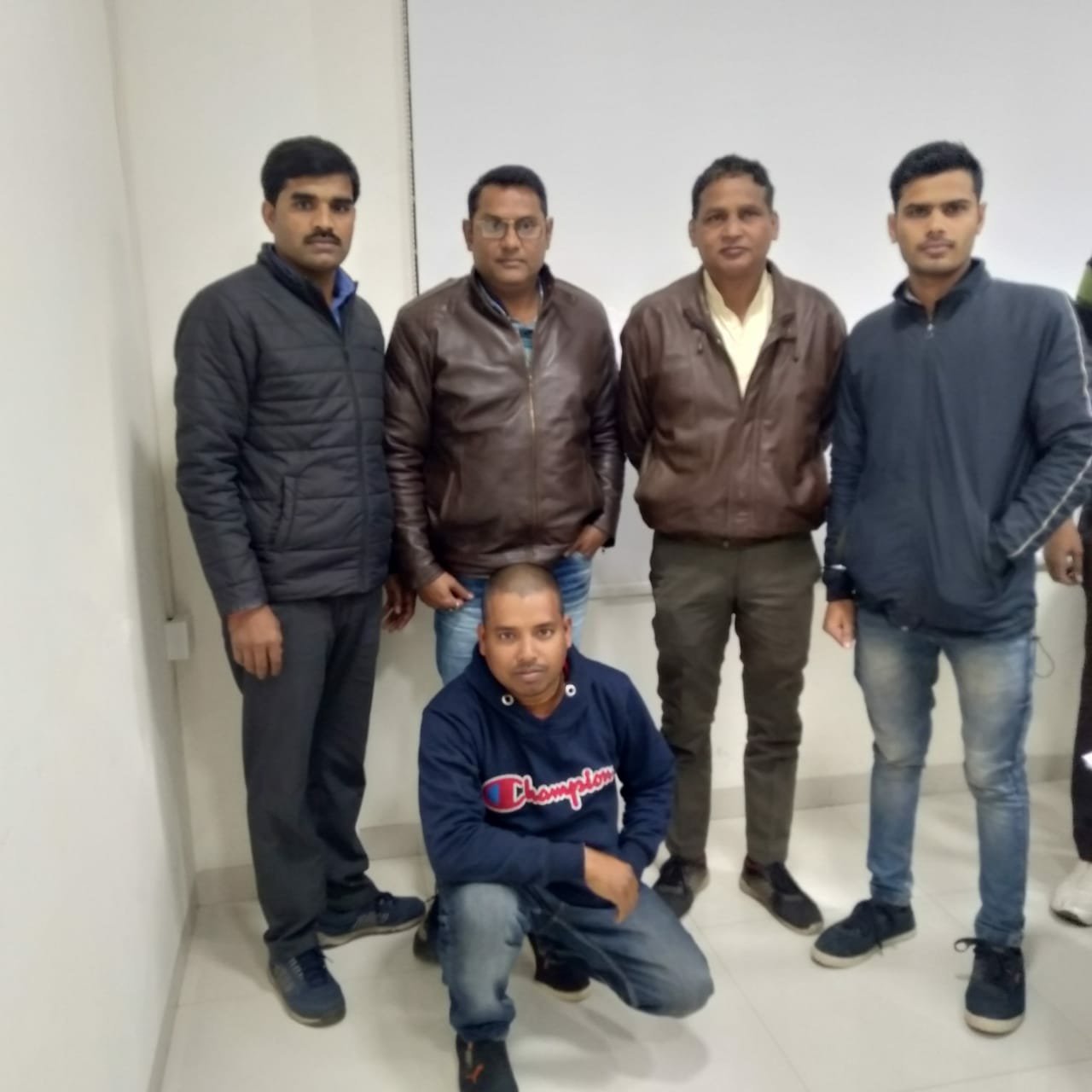 सायबर क्राइम ब्रांच भोपाल के द्वारा लुकचुप एप डाउनलोड कर लाइक एण्ड शेयर के नाम पर 15 लाख की धोखाधडी करने वाले आरोपी को किया गिरफ्तार | New India Times