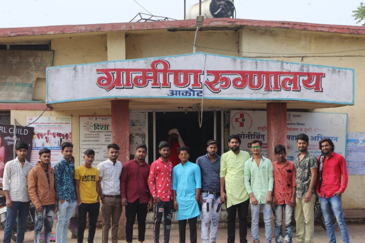 गाज़ी ग्रुप ने नये वर्ष पर अकोट ग्रामीण रुग्णालय में गरीब मरीजों में बांटे कम्बल | New India Times