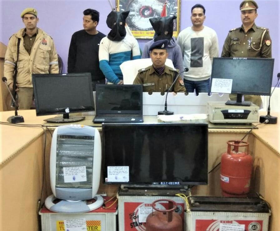 वन स्टॉप सेंटर में हुई चोरी का पुलिस ने किया सफल अनावरण, चोरी के माल सहित गिरोह के दो शातिर अभियुक्तों को किया गया गिरफ्तार | New India Times