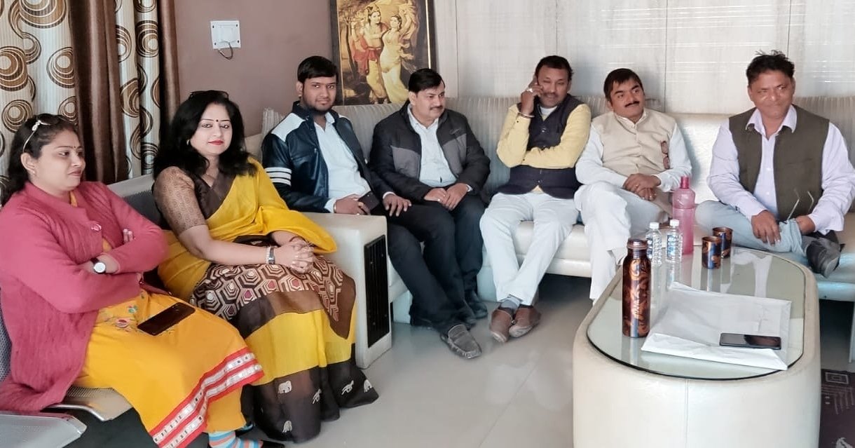 ऑनलाइन ट्रेडिंग खुदरा व्यापार पर भारी खतरा विषय पर गोष्ठी का आयोजन | New India Times