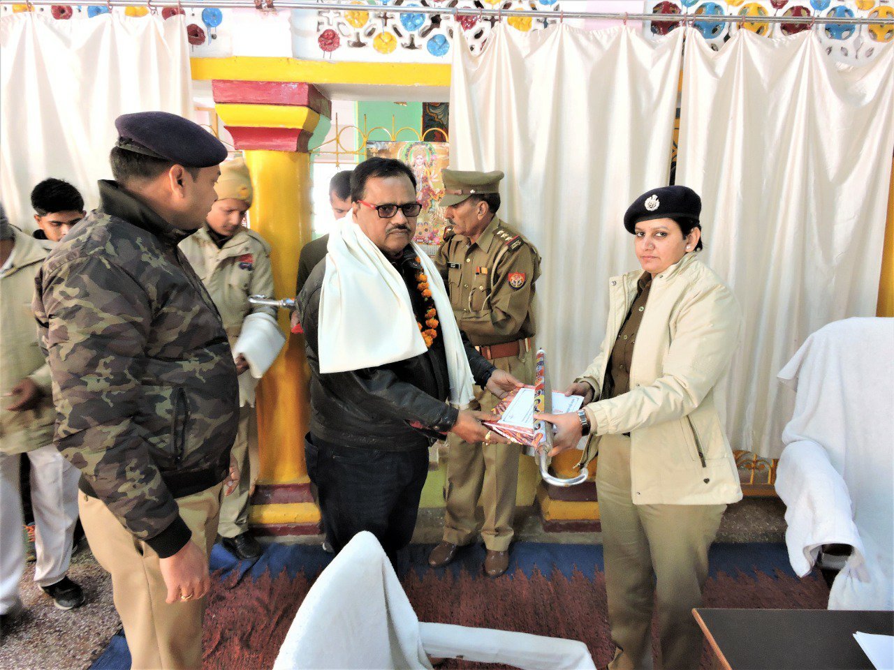 पुलिस लाइन प्रांगण खीरी में पुलिस अधीक्षक की अध्यक्षता में वृहत सैनिक सम्मेलन का हुआ आयोजन 4 पुलिस लाइन प्रांगण खीरी में पुलिस अधीक्षक की अध्यक्षता में वृहत सैनिक सम्मेलन का हुआ आयोजन | New India Times