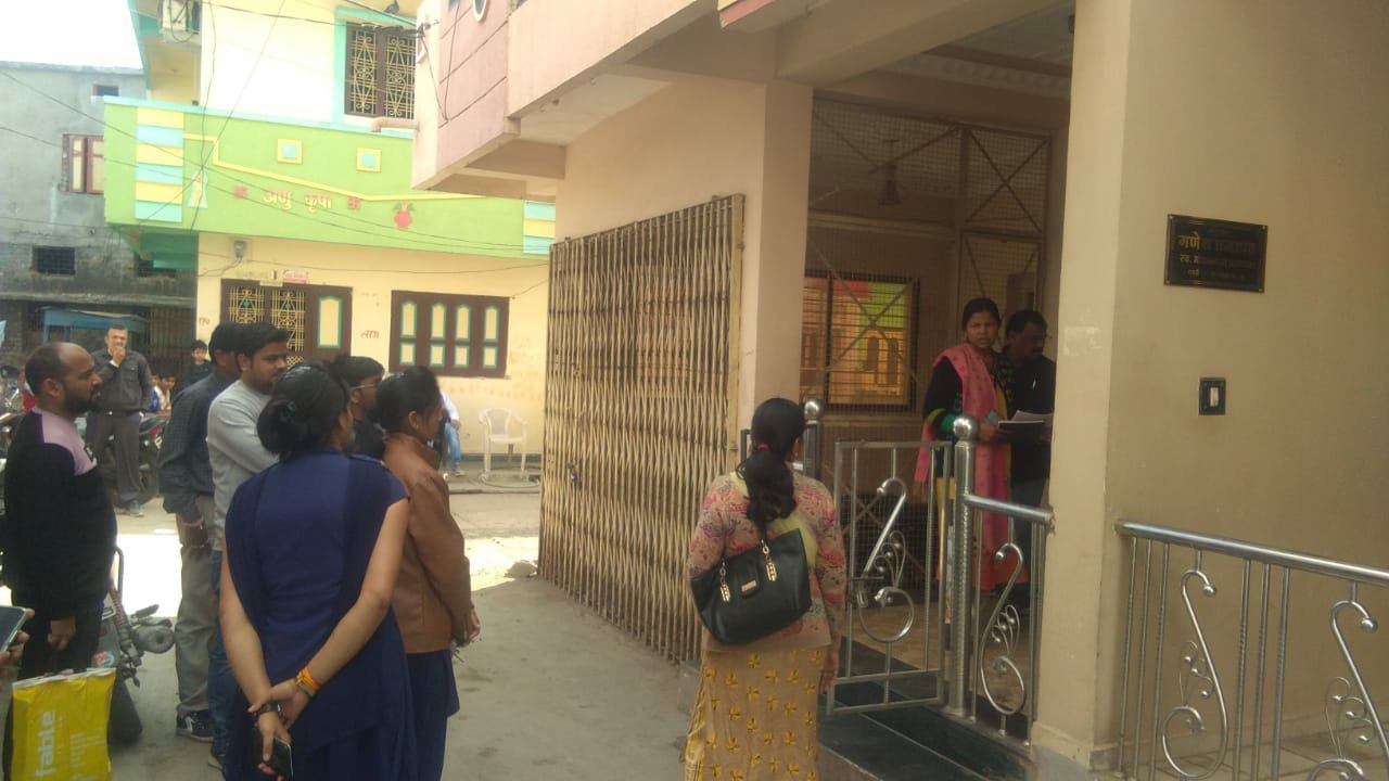 संजय श्रीवास और गणेश प्रजापत के ऑफिस, घर, दुकान सहित कई ठिकानों पर हुई छापामार कार्यवाही, छापामार कार्रवाई में 100 से अधिक फर्जी रबर मोहर, बैंक चेक बुक, जमीनों की रजिस्ट्री एवं कई फर्जी दस्तावेज बरामद 2 संजय श्रीवास और गणेश प्रजापत के ऑफिस, घर, दुकान सहित कई ठिकानों पर हुई छापामार कार्यवाही, छापामार कार्रवाई में 100 से अधिक फर्जी रबर मोहर, बैंक चेक बुक, जमीनों की रजिस्ट्री एवं कई फर्जी दस्तावेज बरामद | New India Times