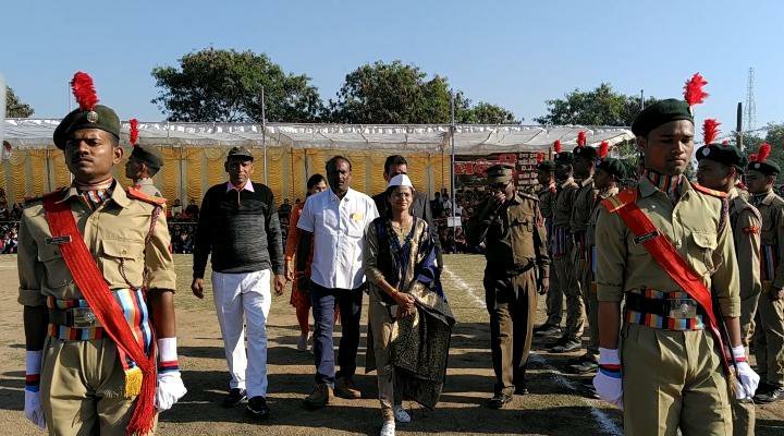 गणतंत्र दिवस के अवसर पर देवरी नगर के सभी सरकारी कार्यालय, शासकीय एवं प्राइवेट स्कूलों में हर्षोल्लास के साथ मनाया गया 71वां गणतंत्र दिवस | New India Times