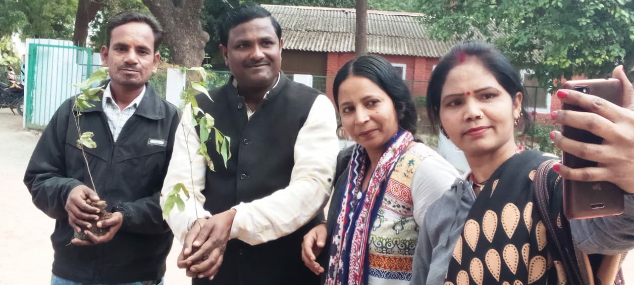 अमन मानव समाज सेवी संस्था व राष्ट्रीय ईसाई महासंघ के तत्वाधान में किया गया वृक्षारोपण 2 अमन मानव समाज सेवी संस्था व राष्ट्रीय ईसाई महासंघ के तत्वाधान में किया गया वृक्षारोपण | New India Times