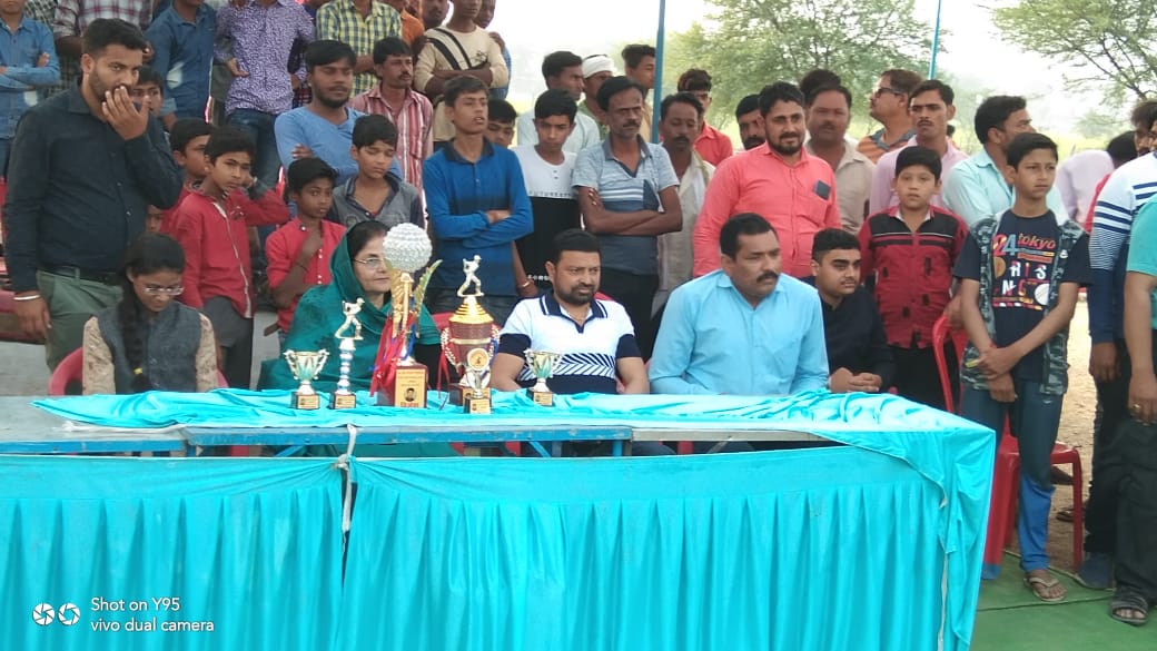 6 दिवसीय किक्रेट टूर्नामेंट के फाइनल मैच में जमुनिया टीम हुई विजयी | New India Times