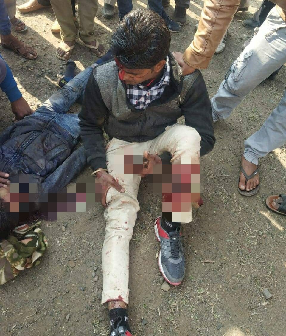 कार की टक्कर से बाइक सवार भतीजे की घटनास्थल पर ही मौत, चाचा गंभीर रूप से घायल | New India Times