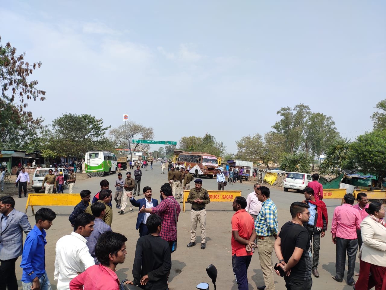 111 चालान काटकर कि गई लाखों रुपये की राजस्व वसूली | New India Times