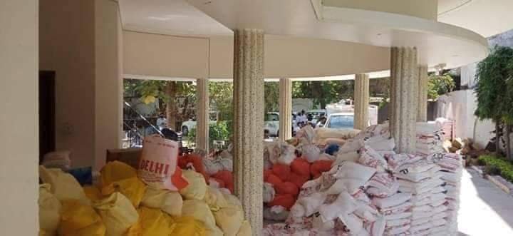 लाॅक डाउन से प्रभावित आजमगढ़ जिला के लोगों की मदद के लिए बसपा विधायक व मशहूर बिल्डर शाह आलम उर्फ गुड्डू जमाली ने उतारी पूरी टीम, कल तक 8 हजार 653 गरीब परिवारों तक पहुंचाई गई खाद्य सामग्री | New India Times