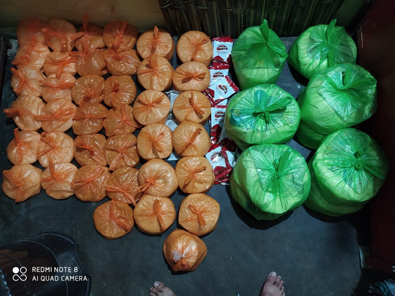 भोपाल के न्यू कबाड़ खाना की तायफा मनसूरह नामक सोसायटी भी बिना भेदभाव के कर रही है जरुरतमंदों की मदद | New India Times