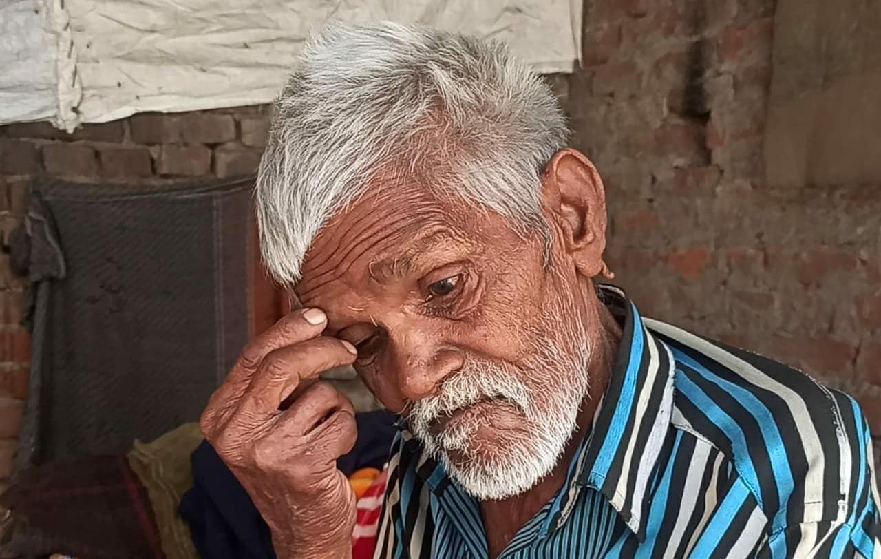 साहब खुद तो पहुंचते नहीं, जो पेट की आग बुझा रहे थे उन्हें भी कर दिया मना, एसडीएम ने सामाजिक कार्यकर्ताओं को भोजन पहुंचाने से रोका | New India Times