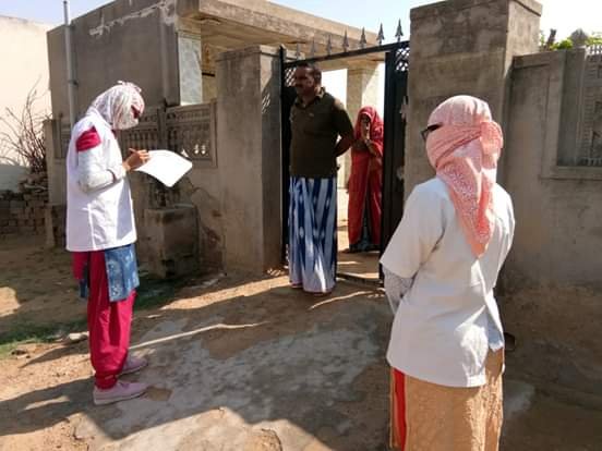 झुंझुनूं के नवलगढ़ की 70 वर्षीय महिला की कोरोना रिपोर्ट आई पॉजीटिव, <br>यूरिन की बीमारी से पीड़ित महिला को 17 अप्रेल की रात को सीकर के एसके अस्पताल में किया गया था भर्ती | New India Times