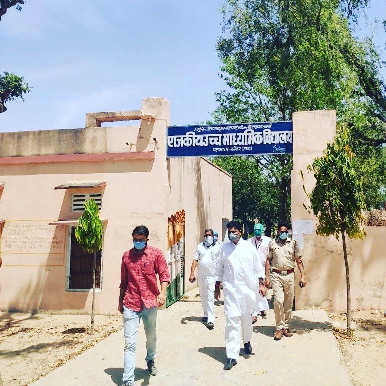 मजदूरों की अनूठी पहल से स्कूल का हुआ कायाकल्प | New India Times