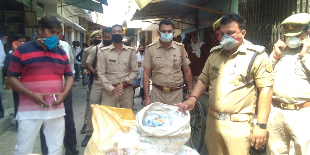 सीओ व बांट माप अधिकारी की संयुक्त टीम ने छापेमारी कर प्रतिबंधित 21 बोरे गुटखा व तंबाकू की बरामद | New India Times