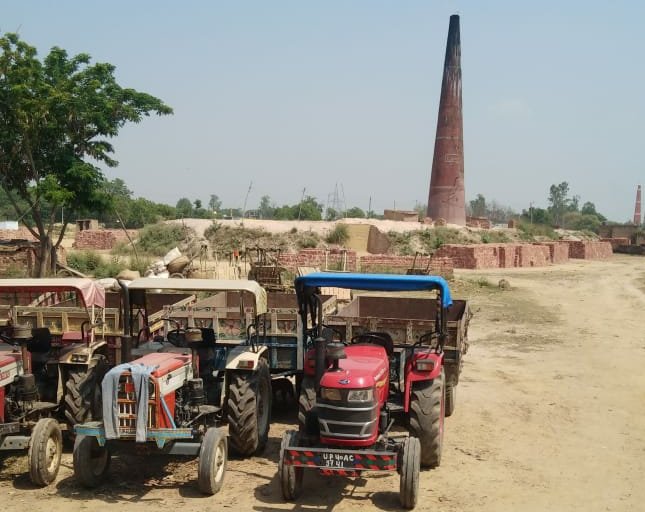 ईंट की बिक्री बंद होने, लेबरों की समस्या और पुलिस की मनमानी से बहराइच जिला के भट्ठा मालिक परेशान | New India Times