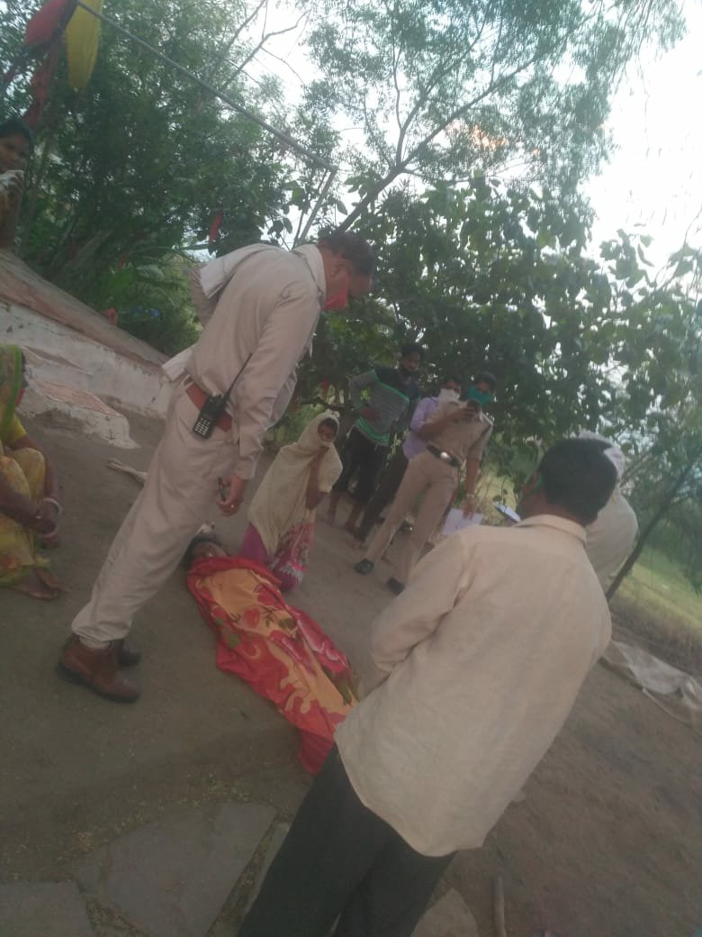 भोपाल के थाना गौतम नगर इलाके में एक 17 वर्षिये यूवती की पानी भरते समय कुएं में गिरकर डूबने से हुई मौत 2 भोपाल के थाना गौतम नगर इलाके में एक 17 वर्षिये यूवती की पानी भरते समय कुएं में गिरकर डूबने से हुई मौत | New India Times