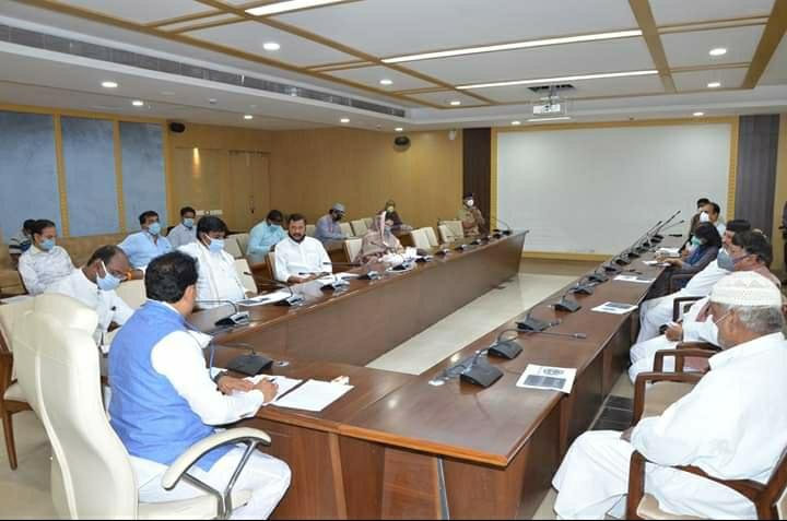 प्रतिदिन मिलेगी कोरोना जाँच संबंधी रिपोर्ट: मंत्री डॉ. मिश्रा। सार्वजनिक वितरण प्रणाली की सभी दुकानों पर राशन पहुँचाने के निर्देश | New India Times