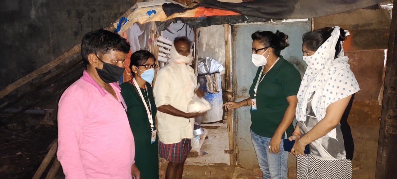 गौरवशाली सामाजिक संस्था द्वारा गरीबों व जरूरतमंदों की मदद निरंतर है जारी | New India Times