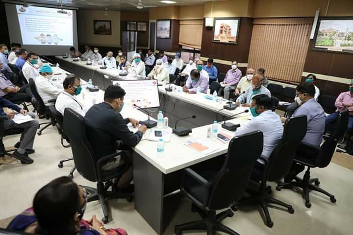 जरूरतमंद, पात्र एवं गरीब हितग्राहियों को प्राथमिकता के आधार पर लाभांवित करने के कलेक्टर ने अधिकारियों एवं बैंकर्स के साथ बैठक में दिए निर्देश 2 जरूरतमंद, पात्र एवं गरीब हितग्राहियों को प्राथमिकता के आधार पर लाभांवित करने के कलेक्टर ने अधिकारियों एवं बैंकर्स के साथ बैठक में दिए निर्देश | New India Times