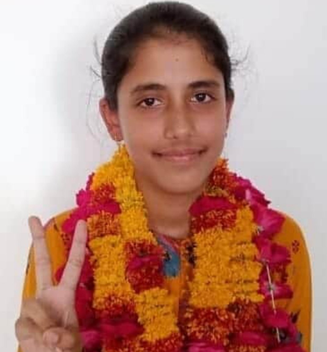 मुस्लिम समुदाय की बेटियों ने सीनियर (आर्ट) परीक्षा परिणाम में कामयाबी का परचम लहराया, सुरैया 98.80, मुस्कान 95 व निमरा को मिले 95.60 प्रतिशत अंक | New India Times