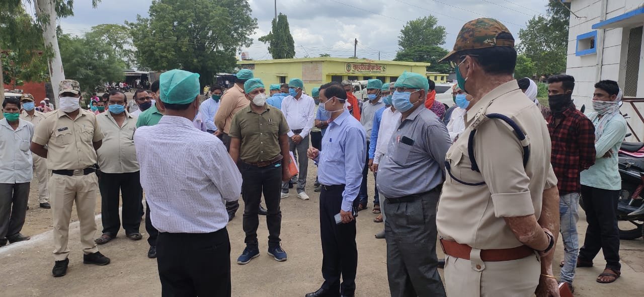 वृक्ष लगाकर करें वृक्षों की देख-रेख: कलेक्टर दीपक सिंह | New India Times