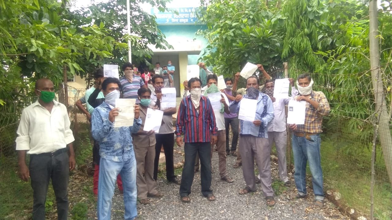 हजारों रुपए के बिजली बिल आने पर ड्राइवर यूनियन पहुंचा मेघनगर विद्युत वितरण केंद्र | New India Times